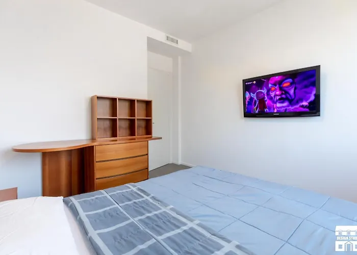 아파트 Symphony House By Design 벨라노